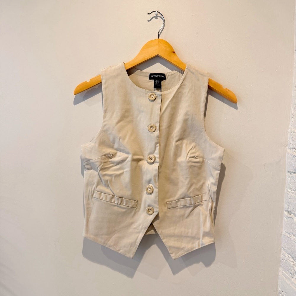 PrettyLittleThing Tan Button Down Vest - Picture 2 of 7